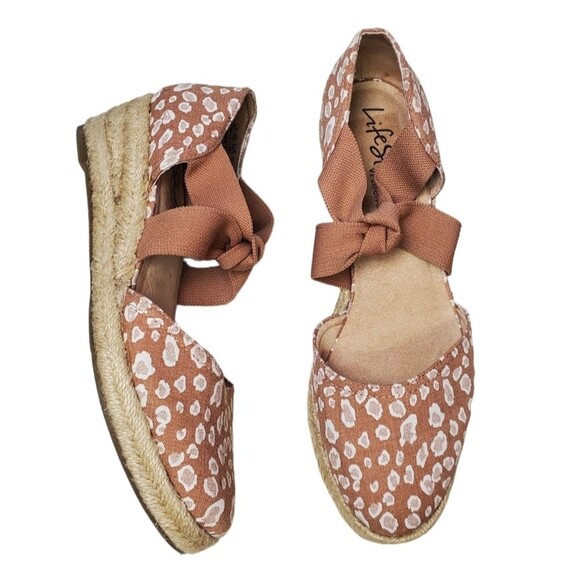 Lifestride Kascade Leopard Print Espadrille Wedges Size 10 Wide - Picture 1 of 7